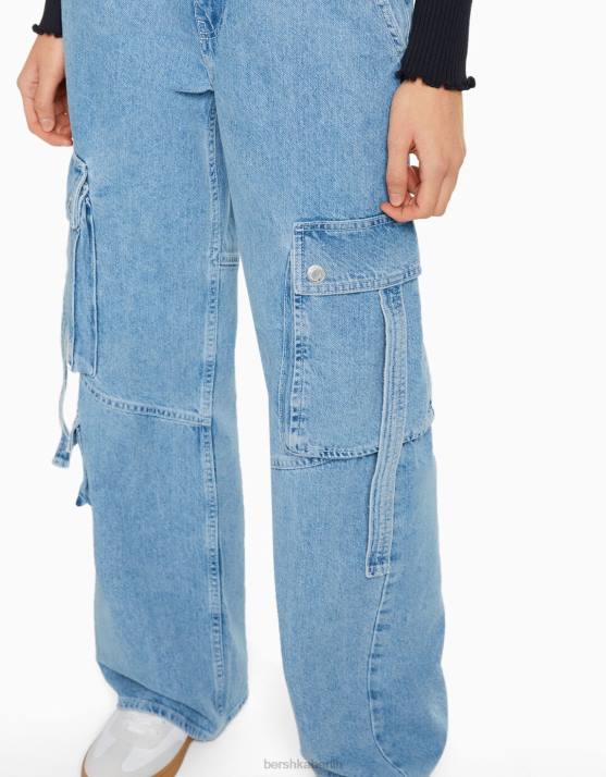 hellblau Bershka unisex Cargo-Jeans mit mehreren Taschen H00J3914