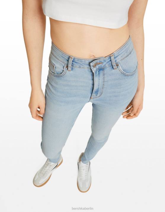 hellblau Bershka unisex Röhrenjeans mit hohem Bund H00J3969