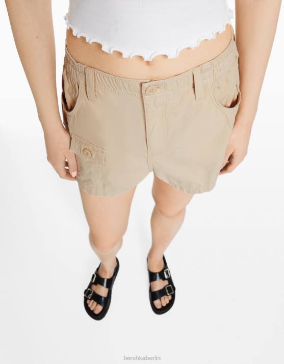 Sand Bershka unisex Multi-Cargo-Shorts aus Baumwolle H00J4039