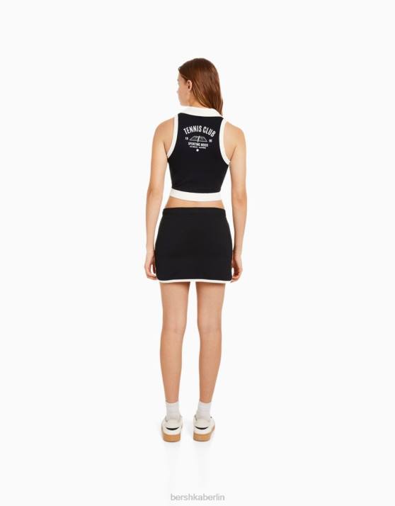 Schwarz Bershka unisex Bedruckter Plüsch-Skort H00J4056