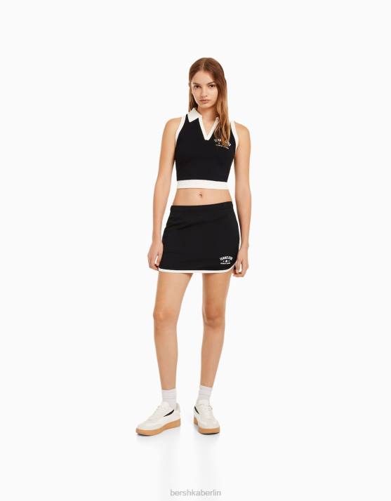 Schwarz Bershka unisex Bedruckter Plüsch-Skort H00J4058