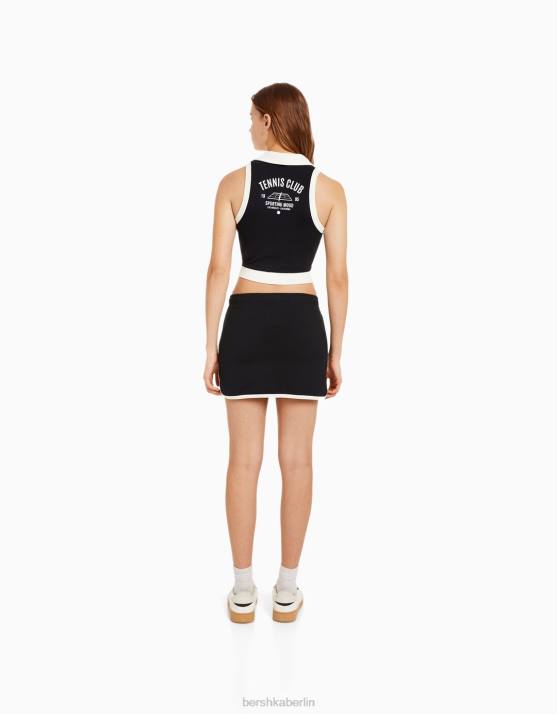 Schwarz Bershka unisex Bedruckter Plüsch-Skort H00J4058