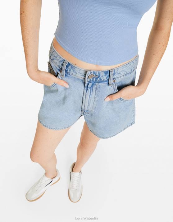hellblau Bershka unisex Mom-Fit-Jeansshorts H00J4017