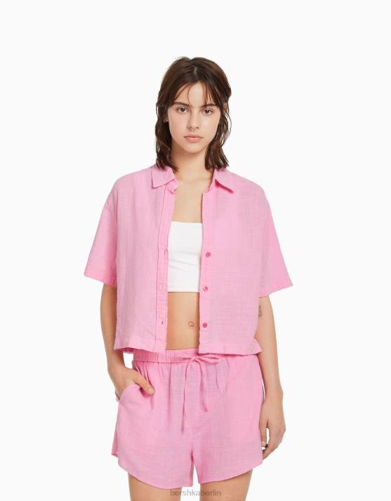 Rosa Bershka unisex Strukturiertes, rustikales Hemd mit kurzen Ärmeln H00J3796