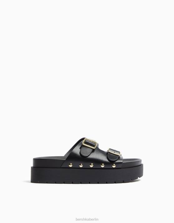 Schwarz Bershka unisex flache Plateausandalen mit Schnallen H00J4191